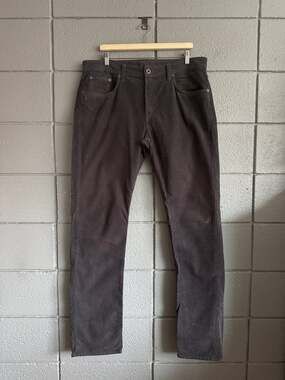 J Brand Kane Slim Straight Leg Pant in Shark Skin size 36x34